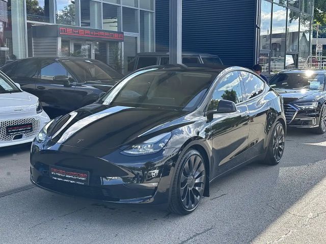 Tesla Model Y AWD Performance