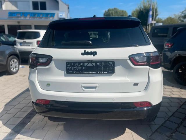 Jeep Compass Hybrid Summit