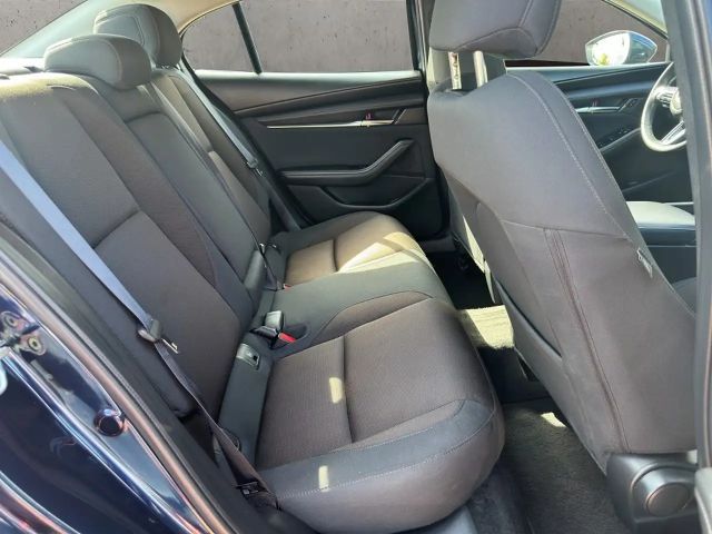 Mazda 3 Exclusive-line