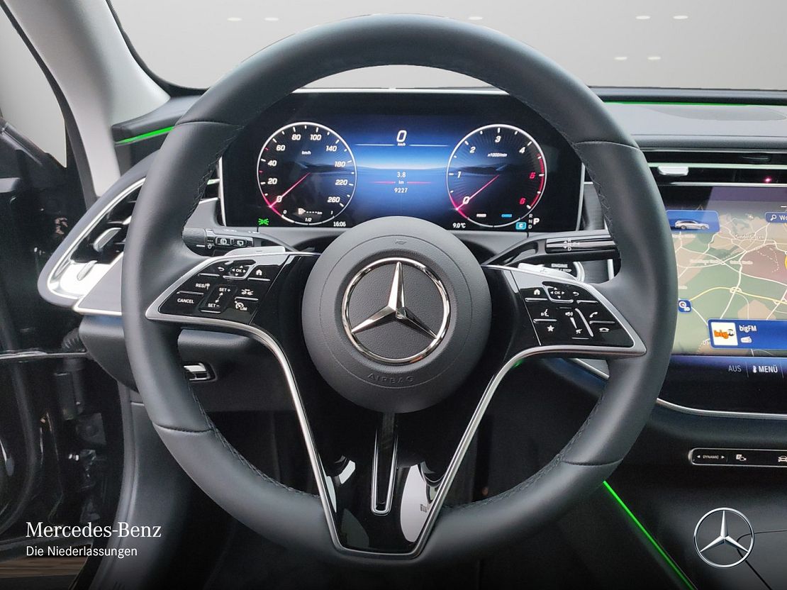 Mercedes-Benz E 220 AVANTGARDE E 220 d Estate