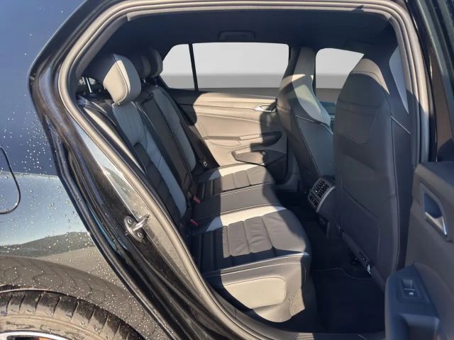 Volkswagen Golf GTE Style