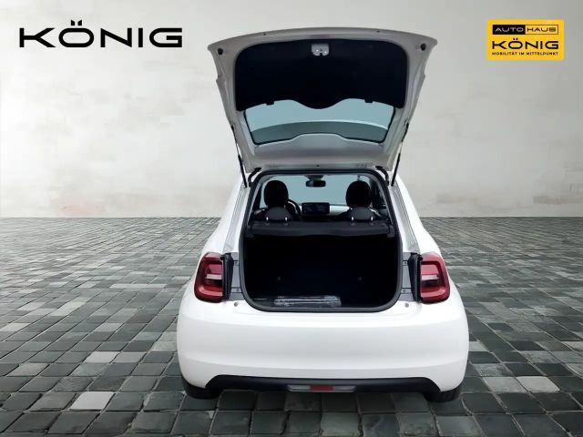 Fiat 500e *CarPlay*Android Auto*Klima*Radio