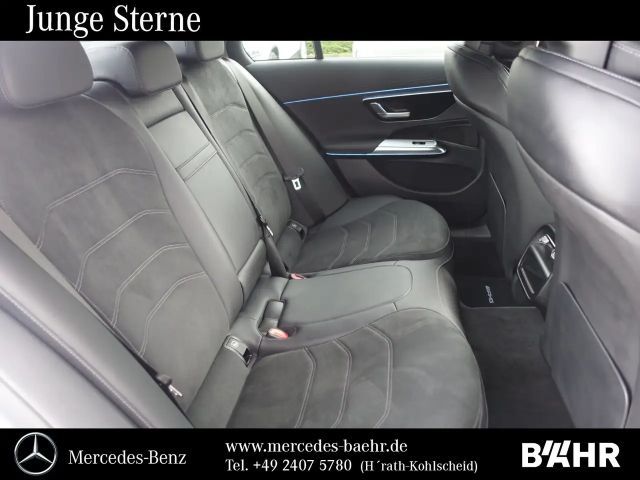 Mercedes-Benz E 200 AMG Line Sedan