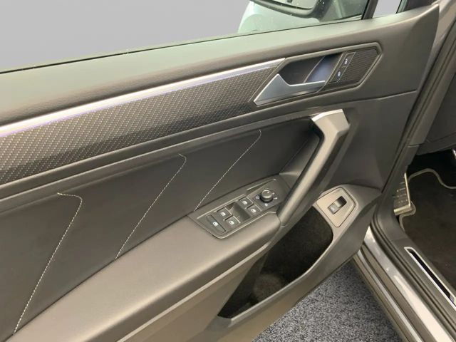 Volkswagen Tiguan Allspace DSG IQ.Drive R-Line