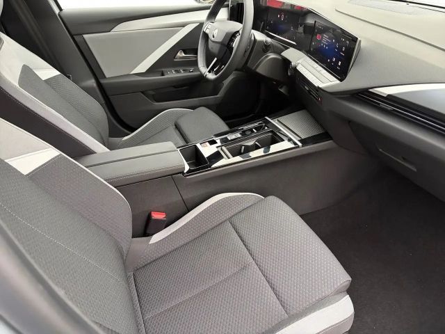 Opel Astra Sitz-/Lenkradheizung, PDC V+H, AHK, DAB+