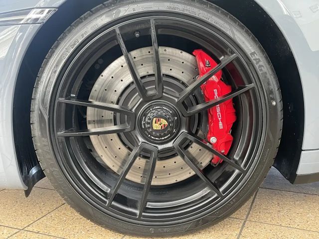 Porsche 992 4 Cabrio GTS S