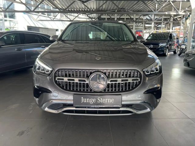Mercedes-Benz GLA 200 Progressive