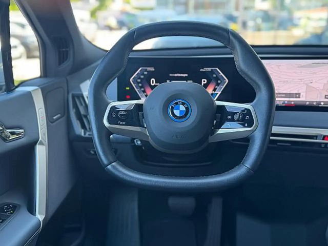 BMW iX xDrive50