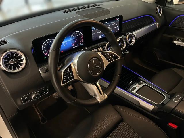 Mercedes-Benz GLB 200 4MATIC GLB 200 d