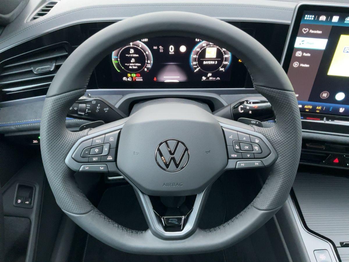 Volkswagen Passat R-Line Variant eHybrid