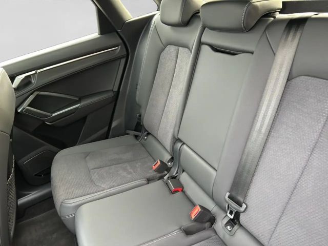 Audi Q3 1.4 TFSI Hybride S-Line