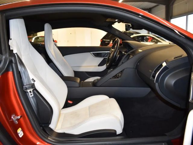 Jaguar F-Type Coupe R-Dynamic