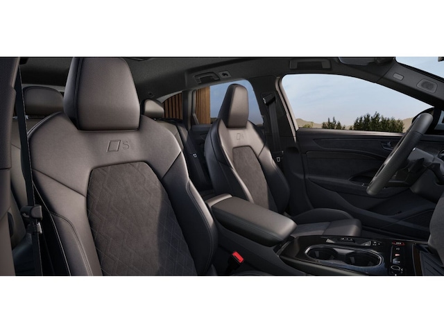 Audi A6 Avant Quattro S-Tronic