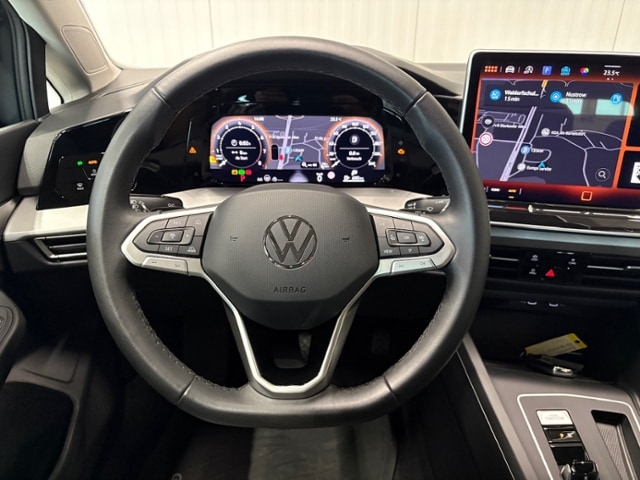 Volkswagen Golf 1.5 eTSI DSG Golf VIII Variant