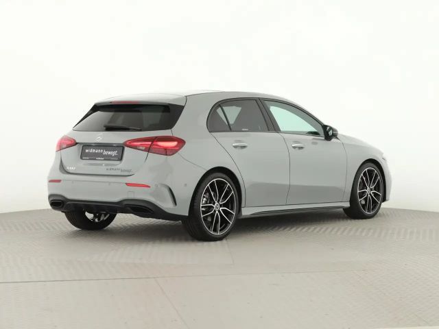 Mercedes-Benz A 180 AMG Line Hatchback