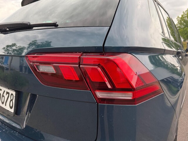 Volkswagen Tiguan ACTIVE 2,0 l TDI AHK-klappbar Navi 360 Kamera