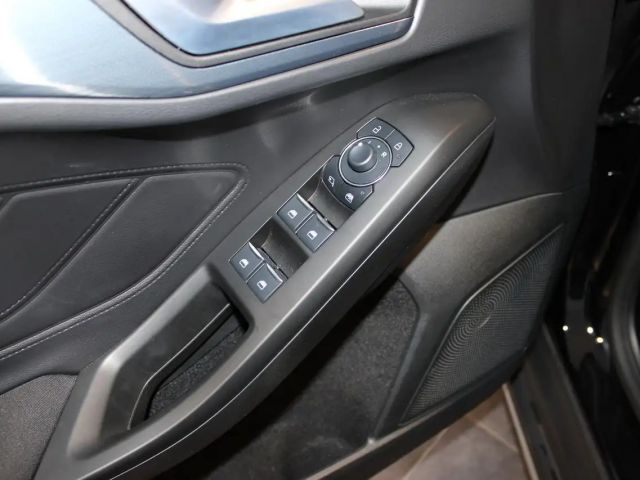 Ford Focus Active Wagon