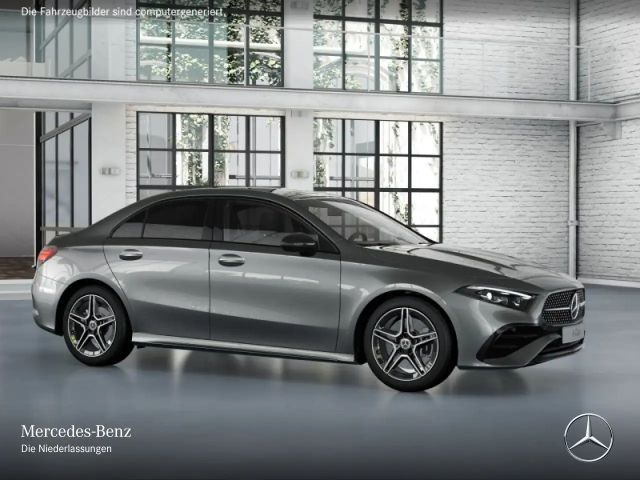 Mercedes-Benz A 220 4MATIC AMG Line