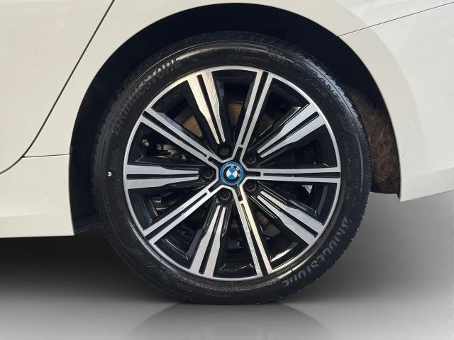 BMW 320 320e Advantage pakket Sedan