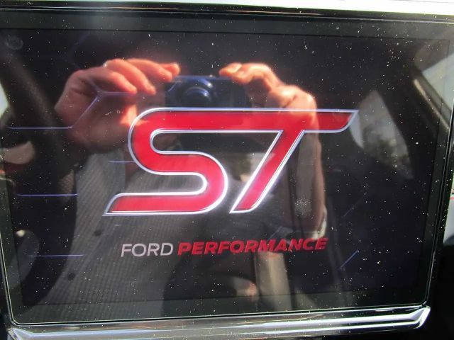 Ford Puma EcoBoost ST Line