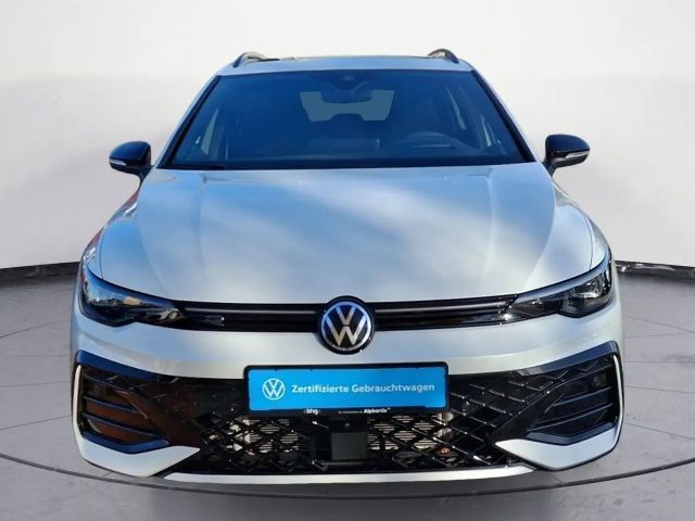 Volkswagen Golf 1.5 eTSI DSG R-Line Variant