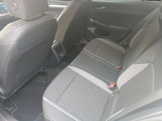 Volkswagen Golf 1.5 eTSI DSG Golf VIII