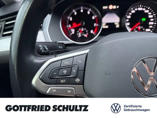 Volkswagen Passat 1.5 TSI Business DSG Variant