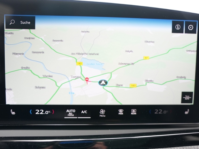 Audi A6 Avant Quattro S-Tronic