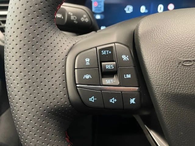 Ford Focus ST Line Wagon