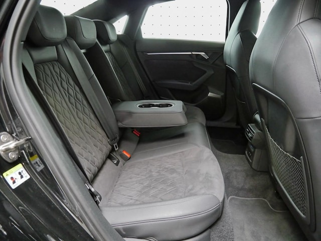 Audi RS3 Quattro S-Tronic Sedan