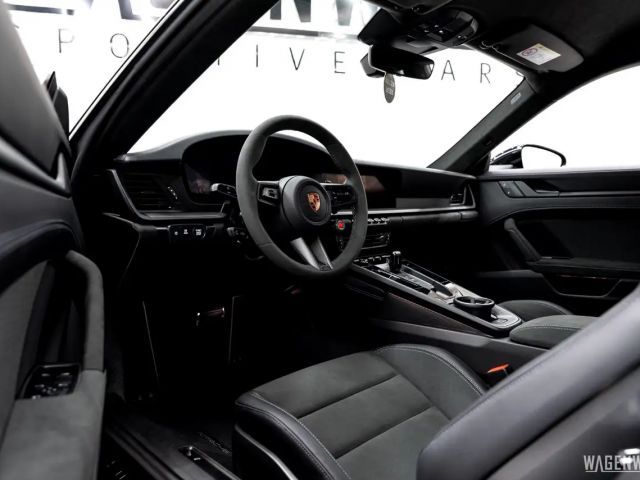 Porsche 992 Carrera Coupé GTS Turbo