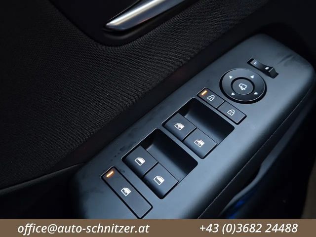 Hyundai Kona 64 kWh Electric