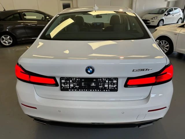 BMW 530 530e Luxury Line Sedan
