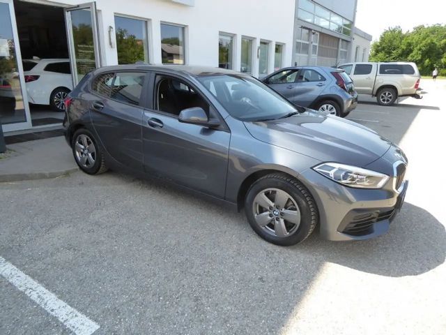 BMW 116 116d Sedan