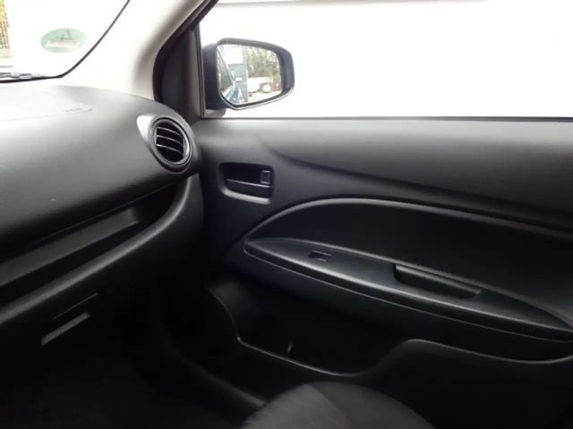 Mitsubishi Space Star Star