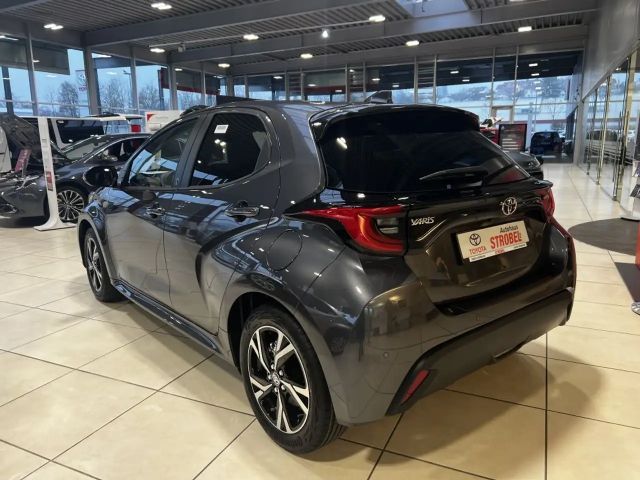 Toyota Yaris Hatchback Hybride VVT-i