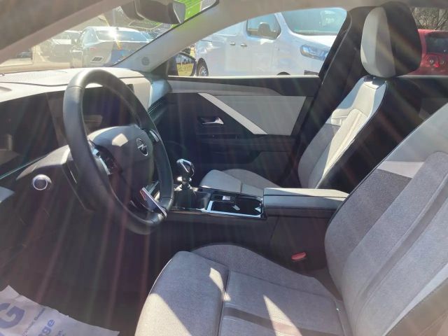 Opel Astra 1.2 Turbo Elegance Turbo