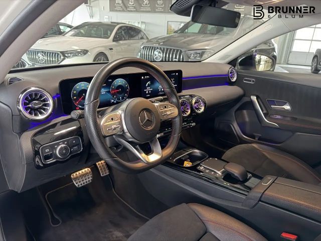 Mercedes-Benz A 180 AMG Line