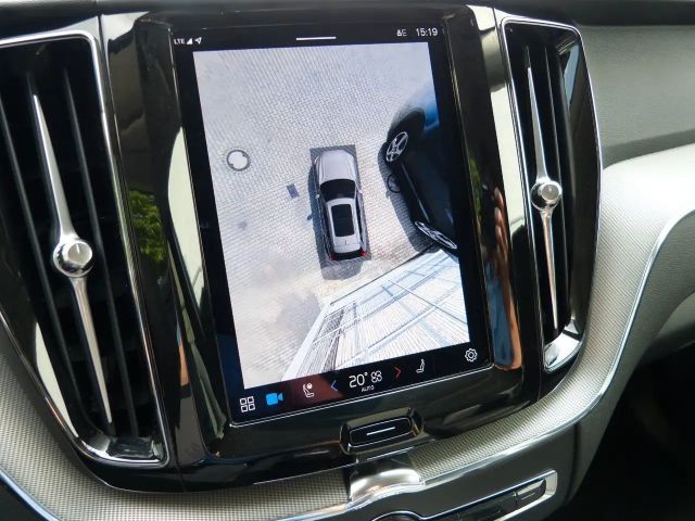 Volvo XC60 Dark Plus