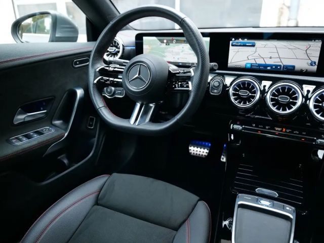 Mercedes-Benz CLA 200 AMG Line CLA 200 d Coupé
