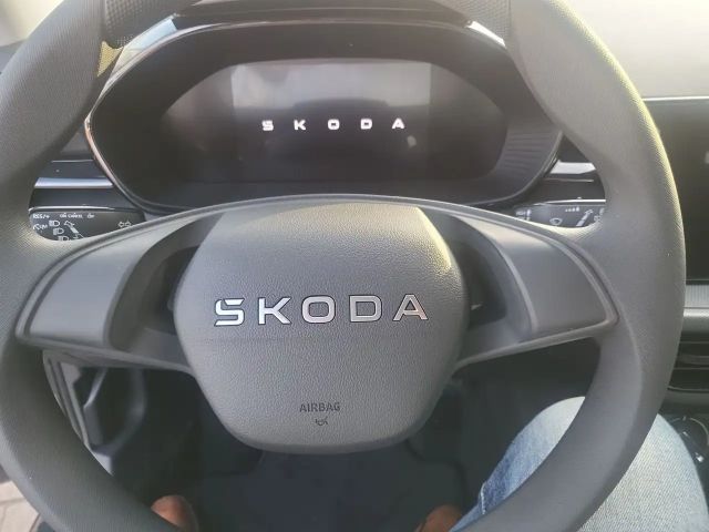 Skoda Fabia Essence LED Sitzh. 5 J Garantie