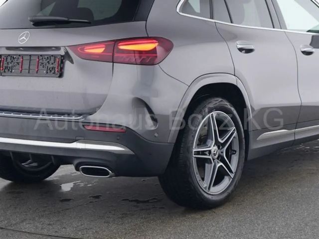 Mercedes-Benz GLA 220 4MATIC AMG Line