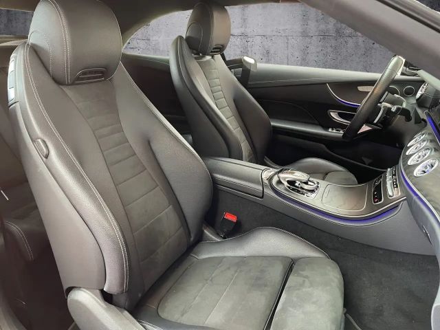 Mercedes-Benz E 200 AMG Line Cabriolet