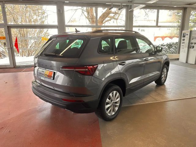 Skoda Karoq Edition 130 DSG*AHK*Rückfahrk*Frontscheibenheiz