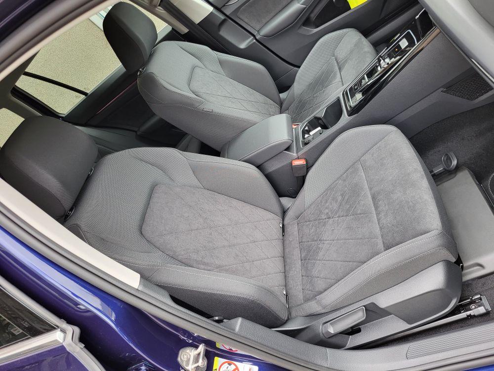 Volkswagen Golf Style Variant