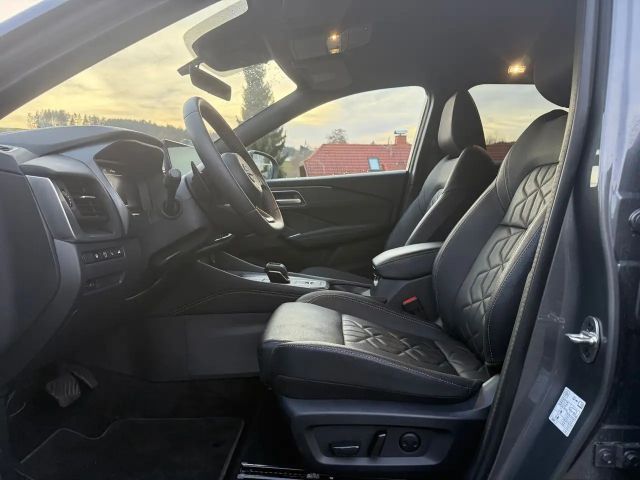 Nissan Qashqai LED, HEAD-UP, LEDER, NAVI