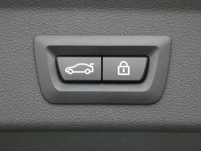 BMW 118 118d M-Sport Sedan