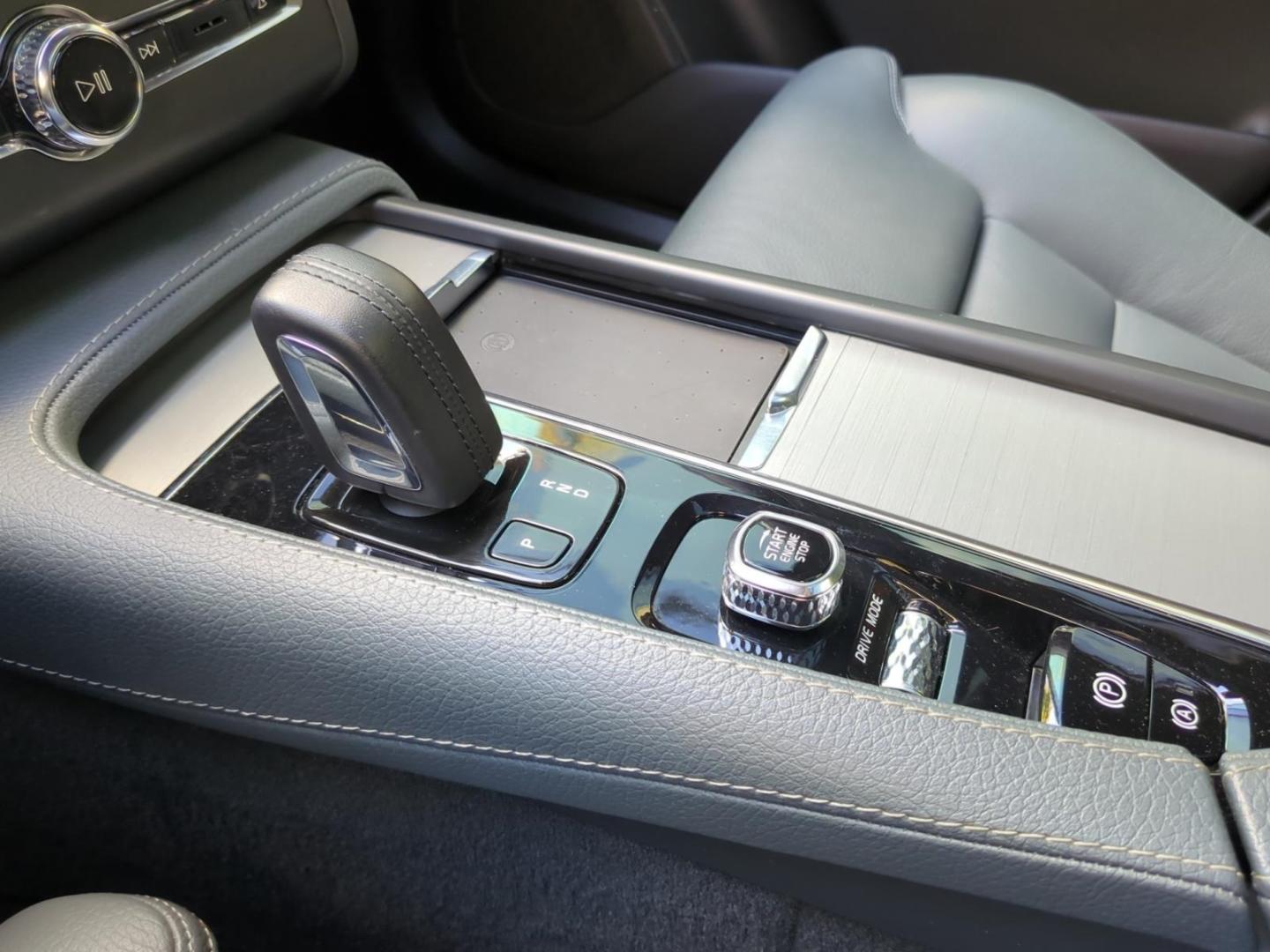 Volvo XC90 R-Design Recharge T8