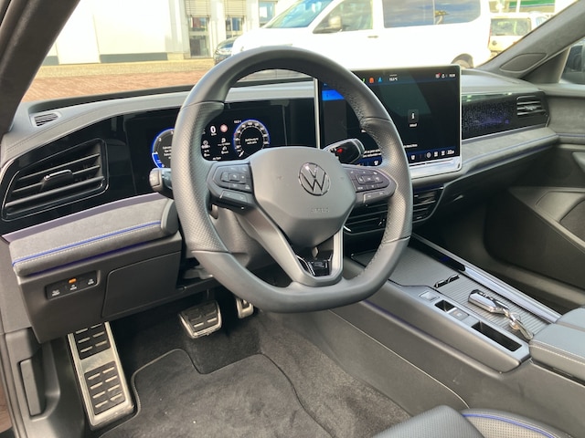 Volkswagen Passat 4Motion DSG R-Line