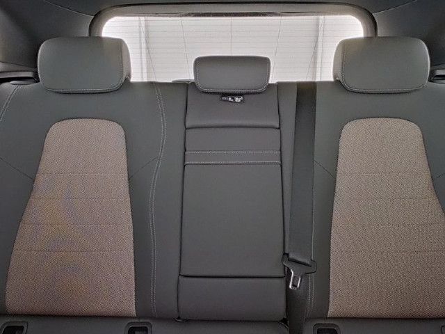 Mercedes-Benz EQA 300 4MATIC